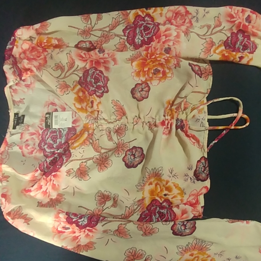 Rue 21 flower shirt size xl